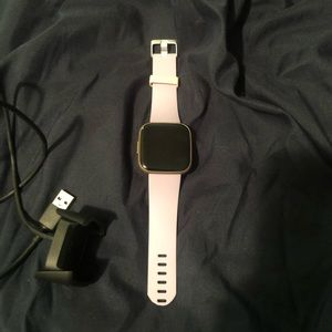 Fitbit Versa 2